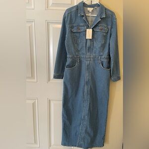 Long oversized denim dress new with tag and button/zip closure.